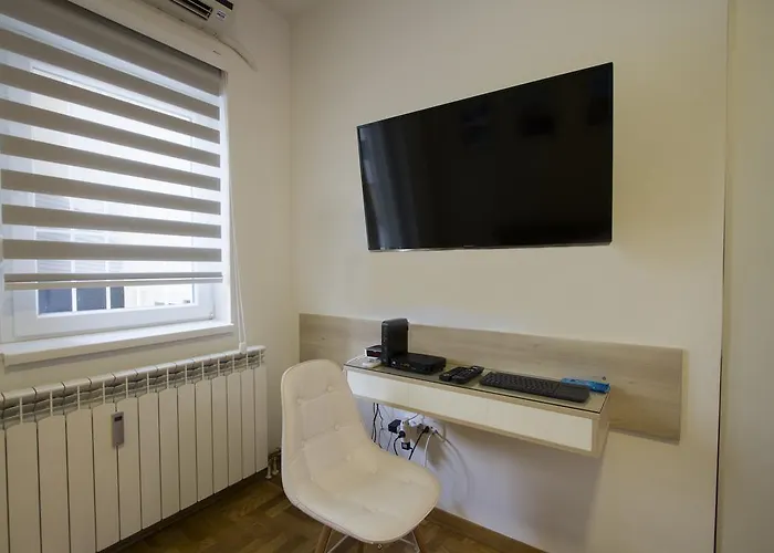 Lux Life Apartmán *